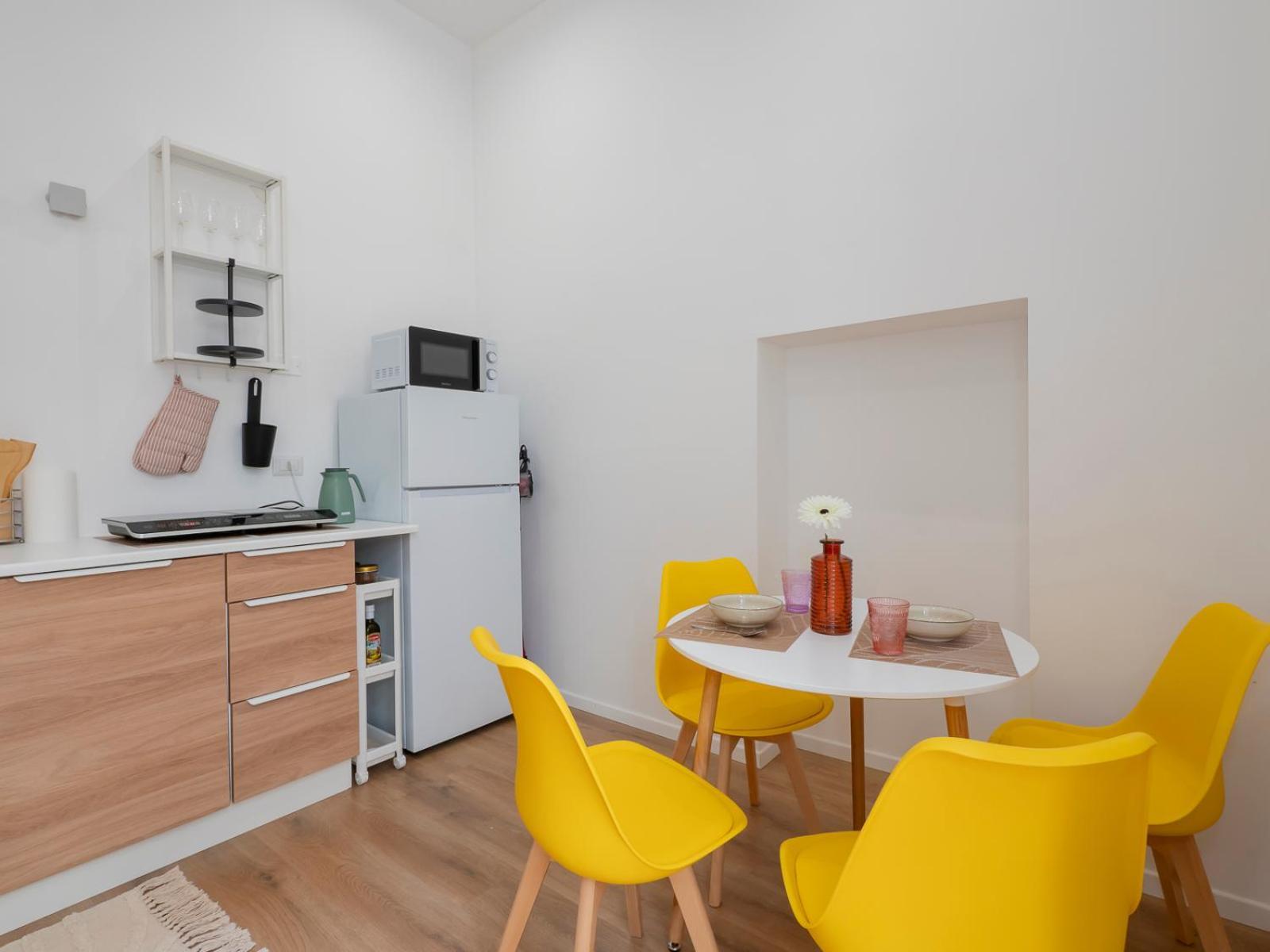 Xenia - Renovated Flat In Navigli Area Appartement *