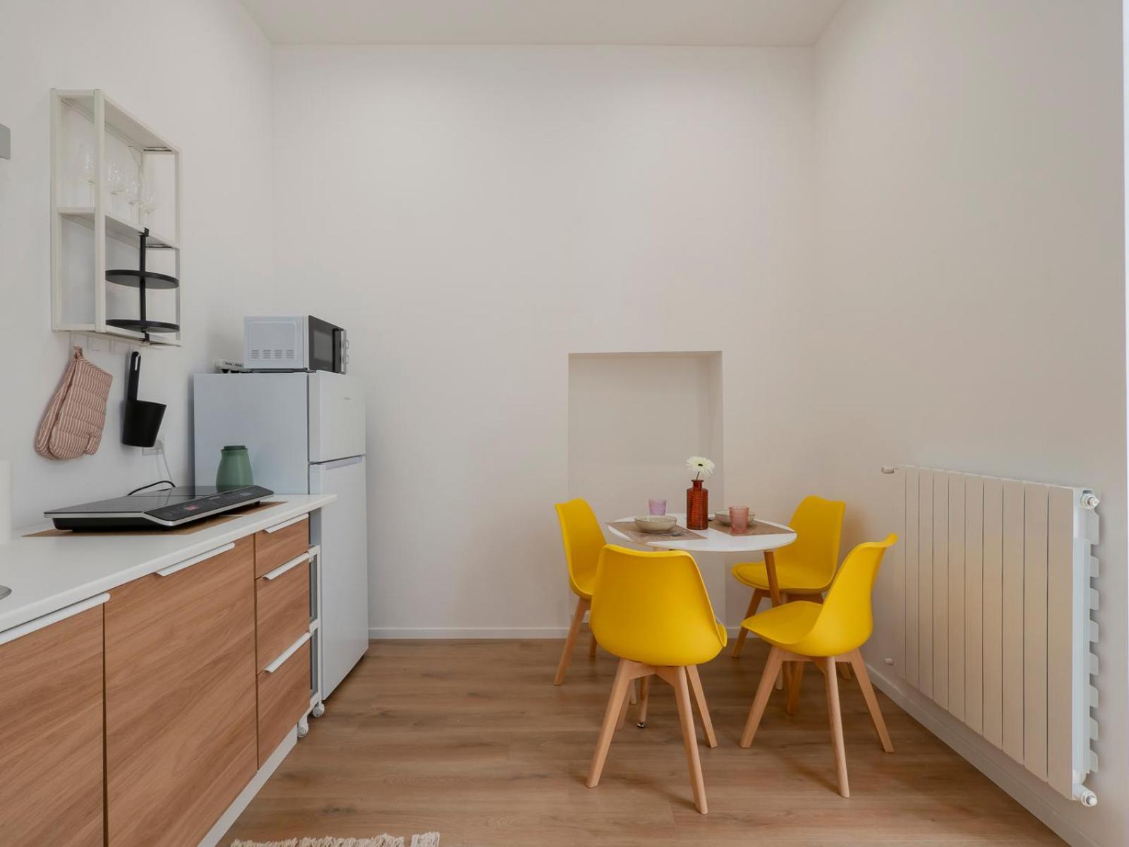 Xenia - Renovated Flat In Navigli Area